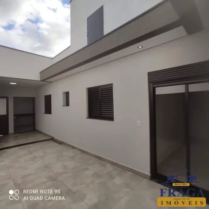 Imagem CASA EM CONDOMÍNIO C/ 100 M² / 03 QUARTOS SENDO 01 SUÍTE / 03 VAGAS
