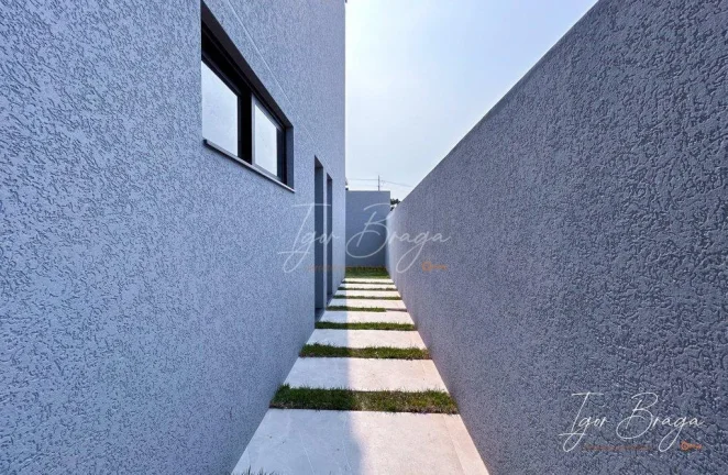 Imagem Casa Alto Padrão em Condomínio fechado a venda