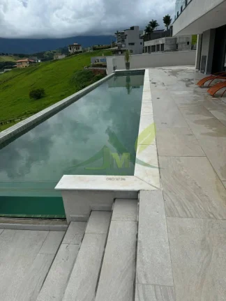 Imagem Viva o Luxo à Beira da Represa em Joanópolis com essa Casa à Venda