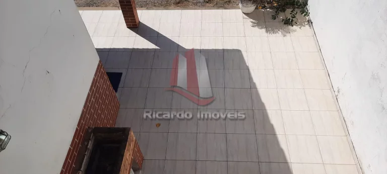 Imagem Casa Duplex em Condomínio c/ 3 Qtos ( 2 Suítes )