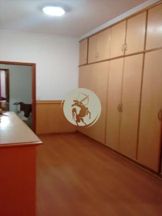 Imagem OPORTUNIDADE UNICA! APARTAMENTO PORTEIRA FECHADA, MOBILIADO COM REQUINTE E BOM GOSTO, NA RUA MAIS CH...