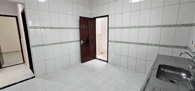 Imagem CASA COM 65.5 m² - BALNEARIO MARACANA - PRAIA GRANDE SP