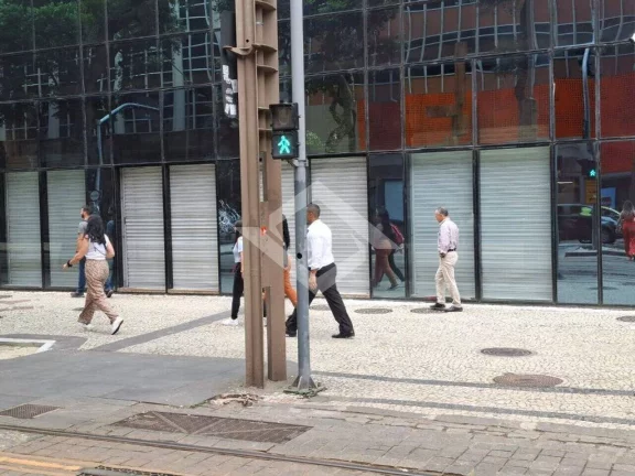 Imagem Loja Comercial 532m² na Rua da Carioca | Centro do Rio | Frente de Rua