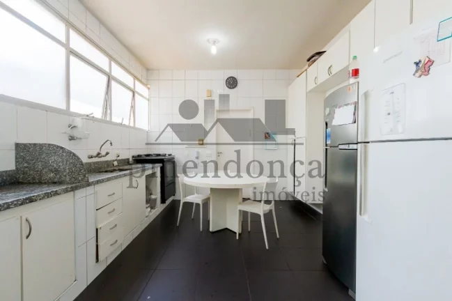 Imagem Apartamento com ambientes amplos, bem distribuído e ventilado, sala com 3 ambientes com terraço, l...
