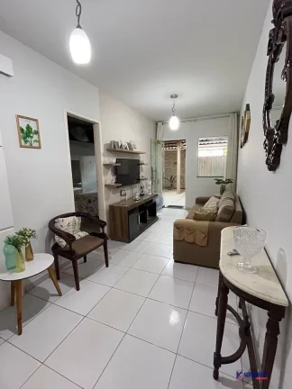 Imagem VENDO CASA DE 2/4 SENDO UMA SUITE