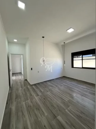 Imagem Linda casa, 100% térrea! Arquitetura Moderna!!