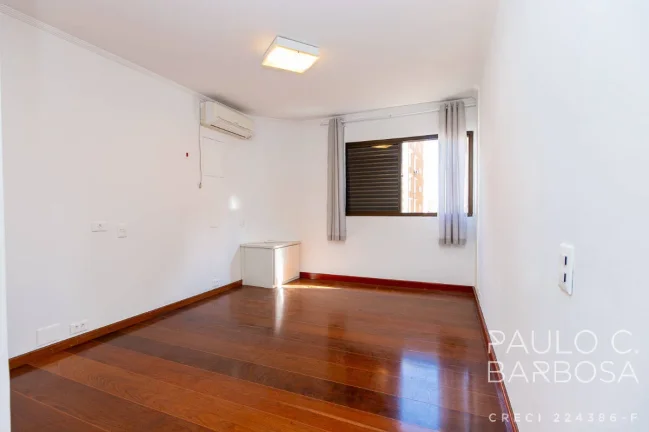 Imagem Parte plana dos Jardins - 3 Suítes - 4 Vagas - 189 m²