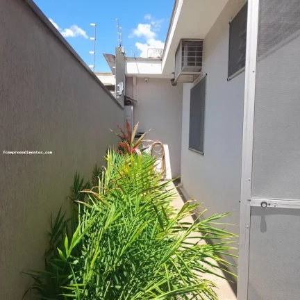 Imagem Casa para Venda em Iracemápolis, Centro, 3 dormitórios, 2 banheiros, 3 vagas