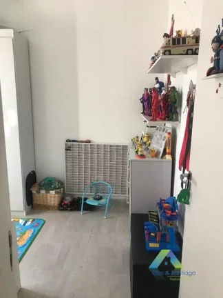 Imagem Sobrado em condomínio com 124m² - 2 dormitórios sendo 1 suíte com varanda, 2 banheiros e um lavabo,