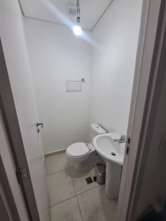 Imagem Sala Comercial para Locação em Santana de Parnaíba / SP no bairro Tamboré