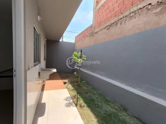 Imagem Imperdível Casa à Venda na Moreninha, Campo Grande-MS: 2 quartos, suíte, sala, 2 banheiros, garagem, 76m².