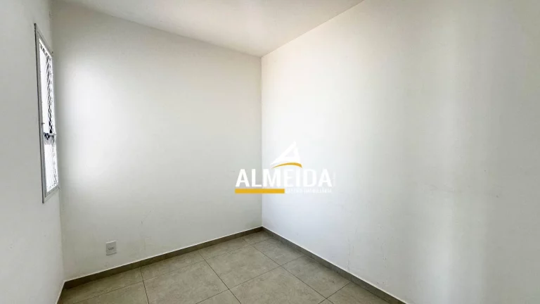 Imagem Apartamento com 3 dormitórios à venda, 65 m² por R$ 275.000,00 - Parque Universitário - Rio Claro/SP