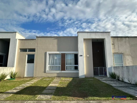 VENDO CASA DE 3 DORMITORIOS SENDO UMA SUITE EM CONDOMINIO - SIM