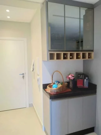 Imagem Flat com 1 dormitório e 1 vaga de garagem em em Bombinhas/SC