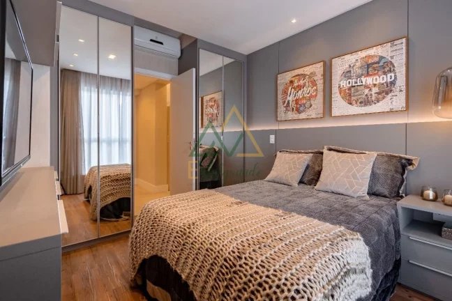Imagem Apartamento Alto Padrão à venda Centro Curitiba PR