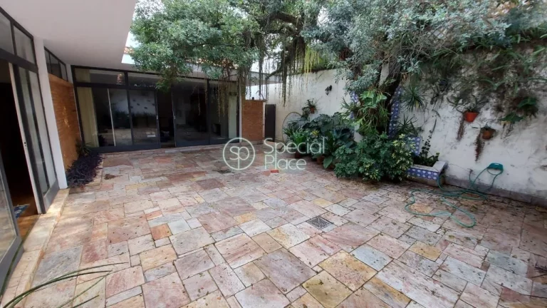 Imagem Casa em localização privilegiada no Paineiras do Morumbi. Casa de vila, terrea 744m² privativos 1...