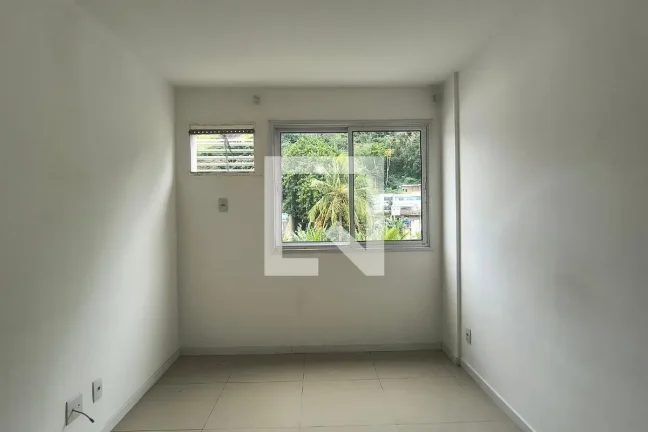 Imagem Apartamento à Venda - Vargem Pequena, 2 Quartos, 70 m2