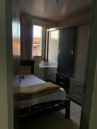Imagem Casa padrão à venda no Residencial Rio de Janeiro, Uberaba: 2 dormitórios e garagem!