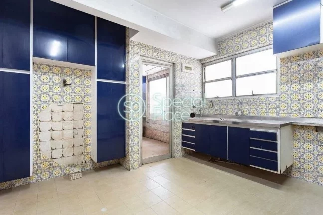 Imagem Ótima cobertura penthouse para reforma à venda no Itaim: - Área: 247m² com vista panorâmica de ...