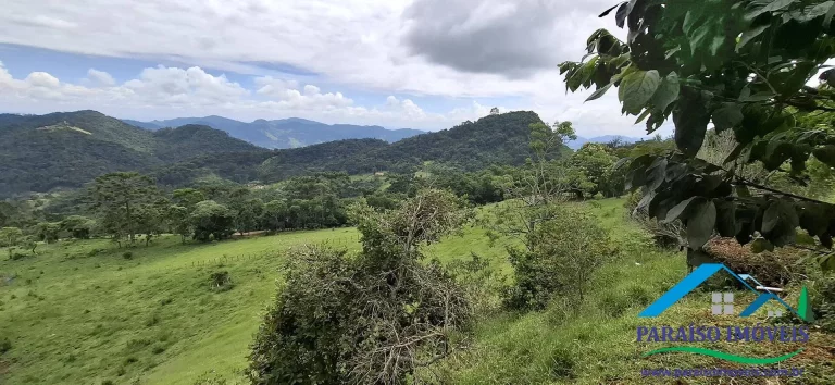 Imagem Refúgio nas Montanhas: Chácara dos Sonhos no Bairro dos Venâncios