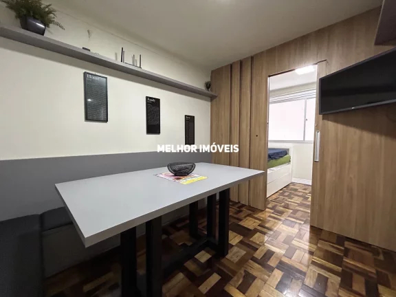 Imagem Apartamento com 2 Dormitórios na Quadra do Mar no Centro Balneário Camboriú-SC