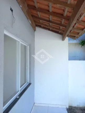 Imagem Casa na pedra de guaratiba com sala e 2 quartos, quintal e garagem