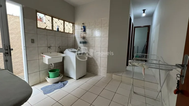 Imagem Espetacular casa à venda em Campo Grande-MS, Vila Giocondo Orsi: 4 quartos, 1 suíte, 3 salas, 3 banheiros, 3 vagas, 205m²!
