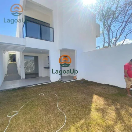 Imagem Casa com 3 dormitórios à venda, 127 m² por R$ 630.000,00 - Portal do Sol - Lagoa Santa/MG