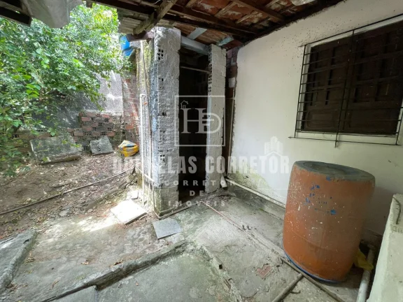Imagem Oportunidade! Terreno + 3 Casas Prontas para Morar ou Alugar