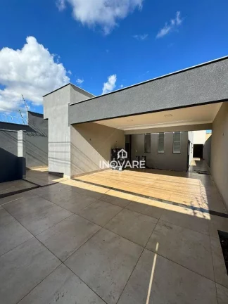 Imagem Casa com 3 dormitórios à venda, 196 m² por R$ 680.000 - Setor Santos Dumont - Itumbiara/GO