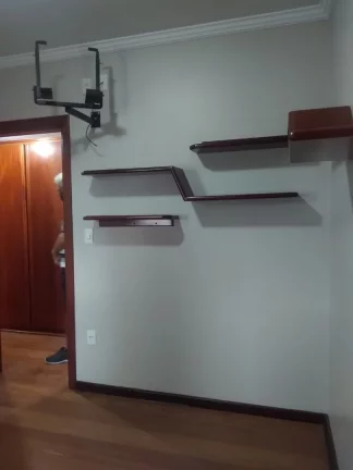 Imagem Excelente apto Ed. Flavia com portaria virtual, repleto de armários, sol da manhã nos quartos e sa...