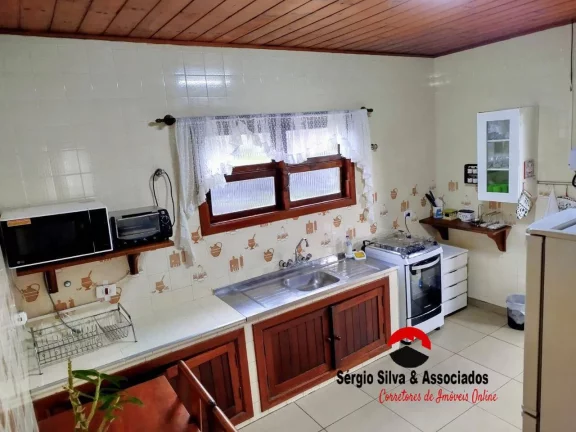 Imagem Casa a Venda no Bairro do Jardim Márcia em Campos do Jordão -SP.