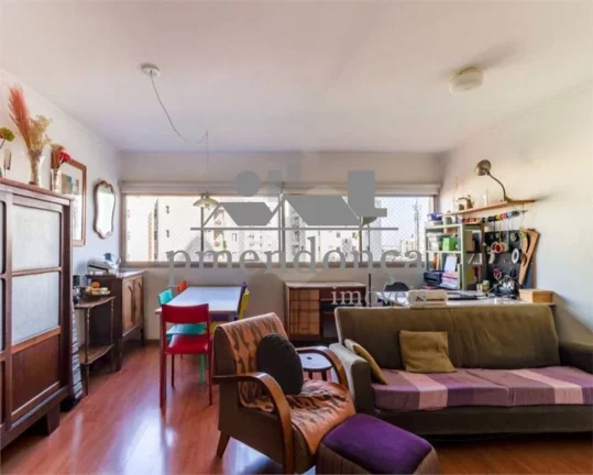 Imagem Apartamento amplo na Vila Madalena com 3 quartos e 1 vaga, 92m²