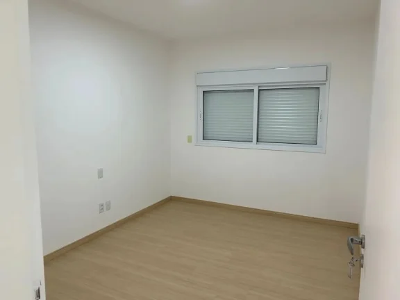 Imagem Imóvel de Luxo no Centro de Tatuí-SP: Apartamento com 3 suítes, 3 salas, 4 banheiros e 2 vagas de garagem!