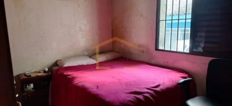 Imagem Sobrado com 170m², muito bem distribuído, 3 dormitórios, 2 banheiros, sala de estar aconchegante,...