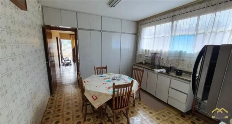 Imagem Casa a venda no Jardim Carpas com 2 quartos e muito espaçosa
