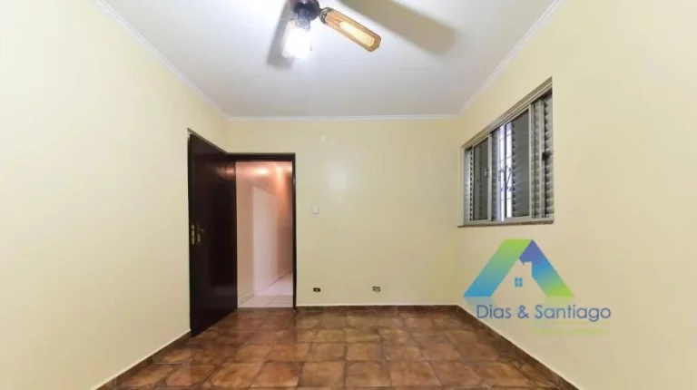 Imagem PAULICEIA Sobrado 310M², 4 dormitórios, 1 suíte, 4 vagas com ótima localização e valor !!!