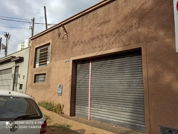 Barracão de 300m² com recepção, escritório, banheiroòtima localização. - Atual.20-10-25