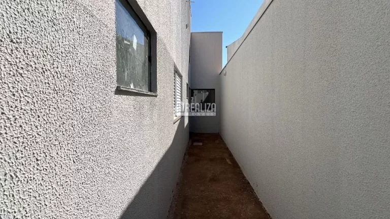 Imagem Casa à venda no Parque das Laranjeiras II, Uberaba - 3 dormitórios e suíte!