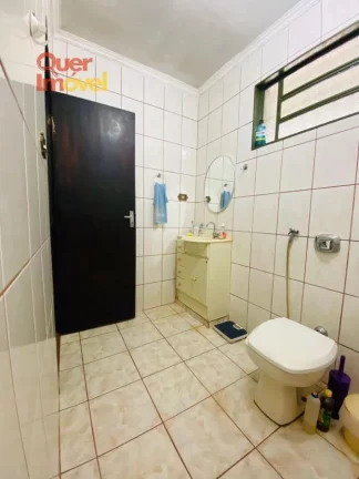 Imagem Casa à venda em Ribeirão Preto-SP, Vila Virgínia: 3 quartos, 1 sala, 2 banheiros, 3 vagas de garagem, 135 m². Conheça com a Quer Imóvel!