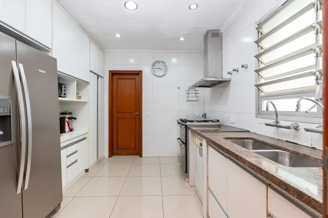Imagem Casa Sobrado Vila Madalena - 541M², 4 Dorms, 2 Suítes, 5 Vagas, Piscina, Hidromassagem, Lareira, Lavabo.