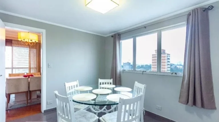 Imagem Apartamento 240 M², 1 por andar, 4Q, 3 Suítes, 5 banheiros, 4 vagas, 800M do metrô, 100% face norte, gerador full, dependência de serviço, piscina.