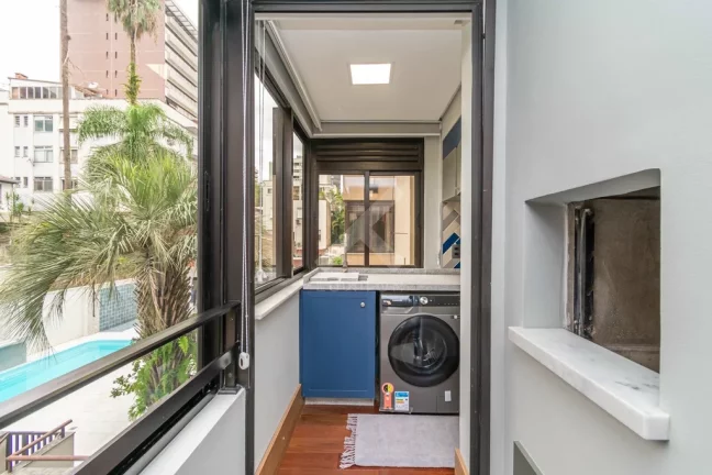 Imagem Apartamento à venda em Porto Alegre, Mont Serrat, com 1 quarto, 45m2