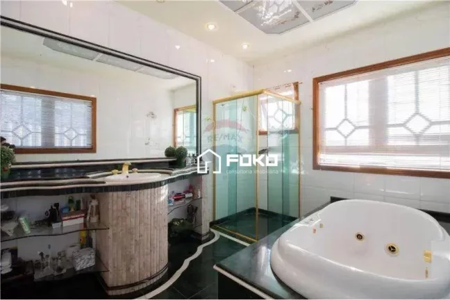 Imagem Sobrado com 3 dormitórios, 450 m² - venda por R$ 2.479.999,99 ou aluguel por R$ 14.445,82/mês - Jardim Maia - Guarulhos/SP