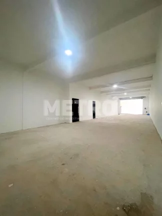 Imagem Aluguel de Galpão na BR 407, com 120m, WC, Escritório, JUAZEIRO - BA