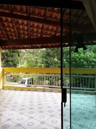Imagem Sobrado com 4 dormitórios para alugar, 240 m² por R$ 2.400/mês - Parque Gerassi - Santo André/SP