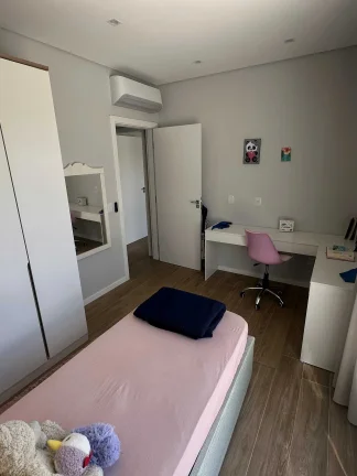 Imagem Casa com 3 dormitórios sendo 1 suíte e 2 vagas de garagem em Biguaçu/SC