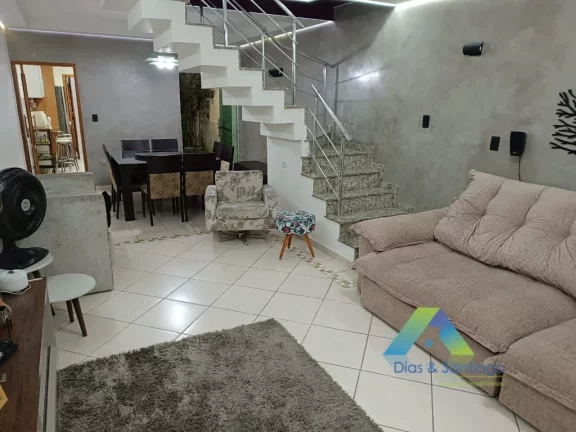 Imagem Casa com 03 quartos na Vila Ema 190m²
