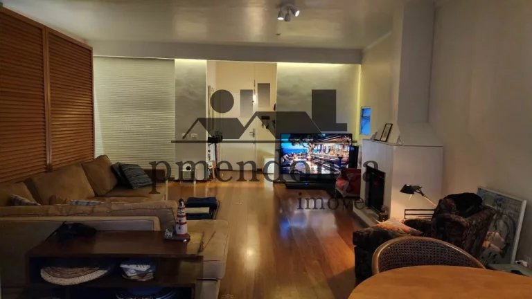 Imagem Ótimo apartamento a venda na Rua Oscar Freire com 158m², 3 quartos e 3 vagas.
