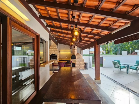 Imagem Casa de Luxo à Venda em Riviera de São Lourenço Módulo 21: 6 Quartos, 6 Suítes, 2 Salas, 3 Vagas de Garagem, 350m² de Área